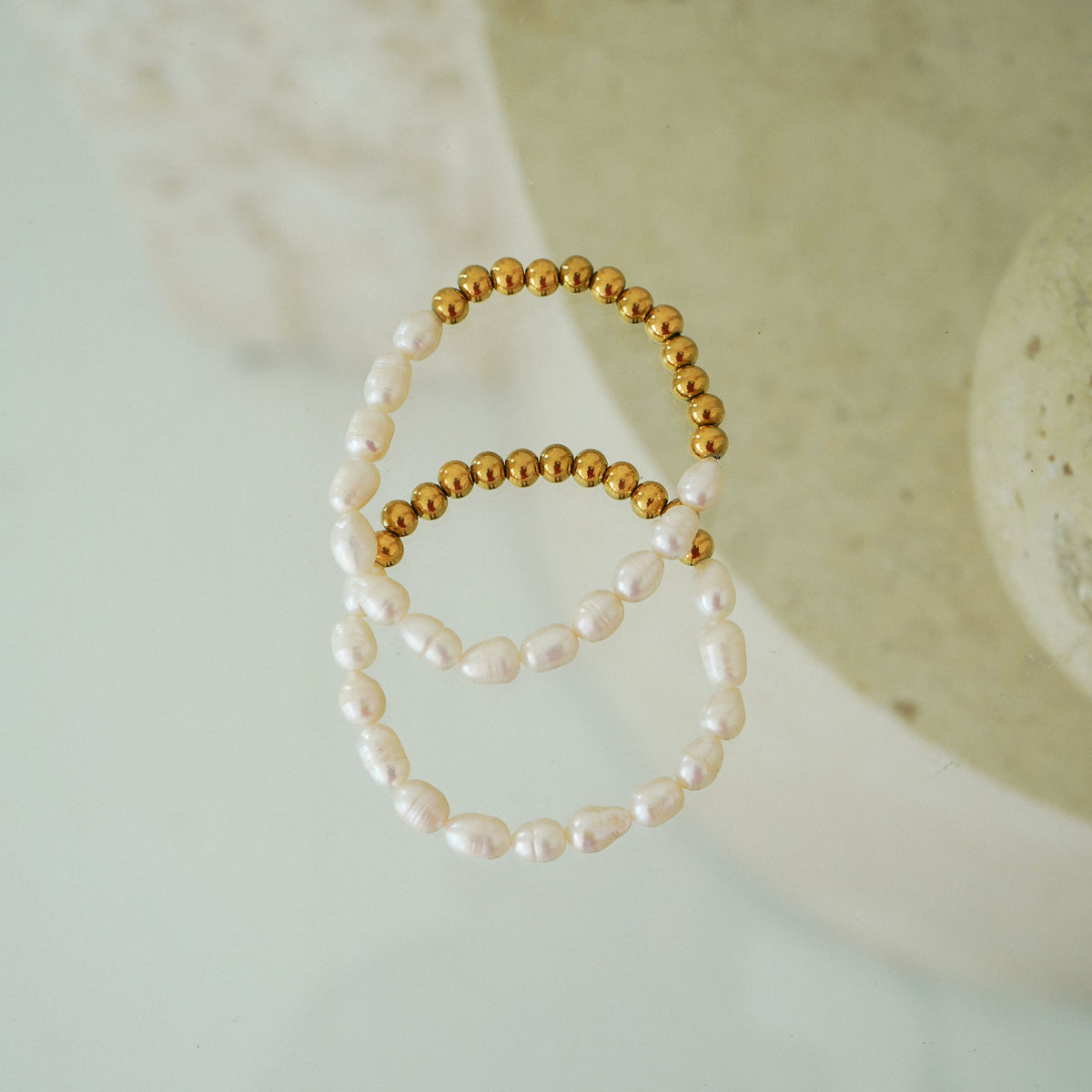 No Name Pearl Bead Bracelet image 0