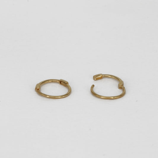 Fine Classic Huggies image 0