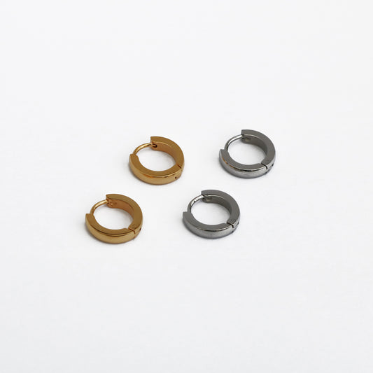 Classic Huggies image 0