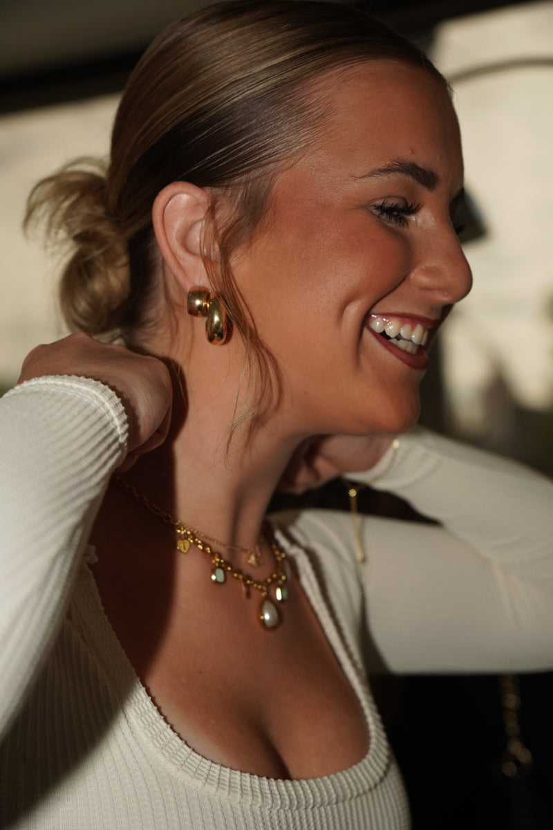 Au Naturale everyday jewelry styled photo — Instagram