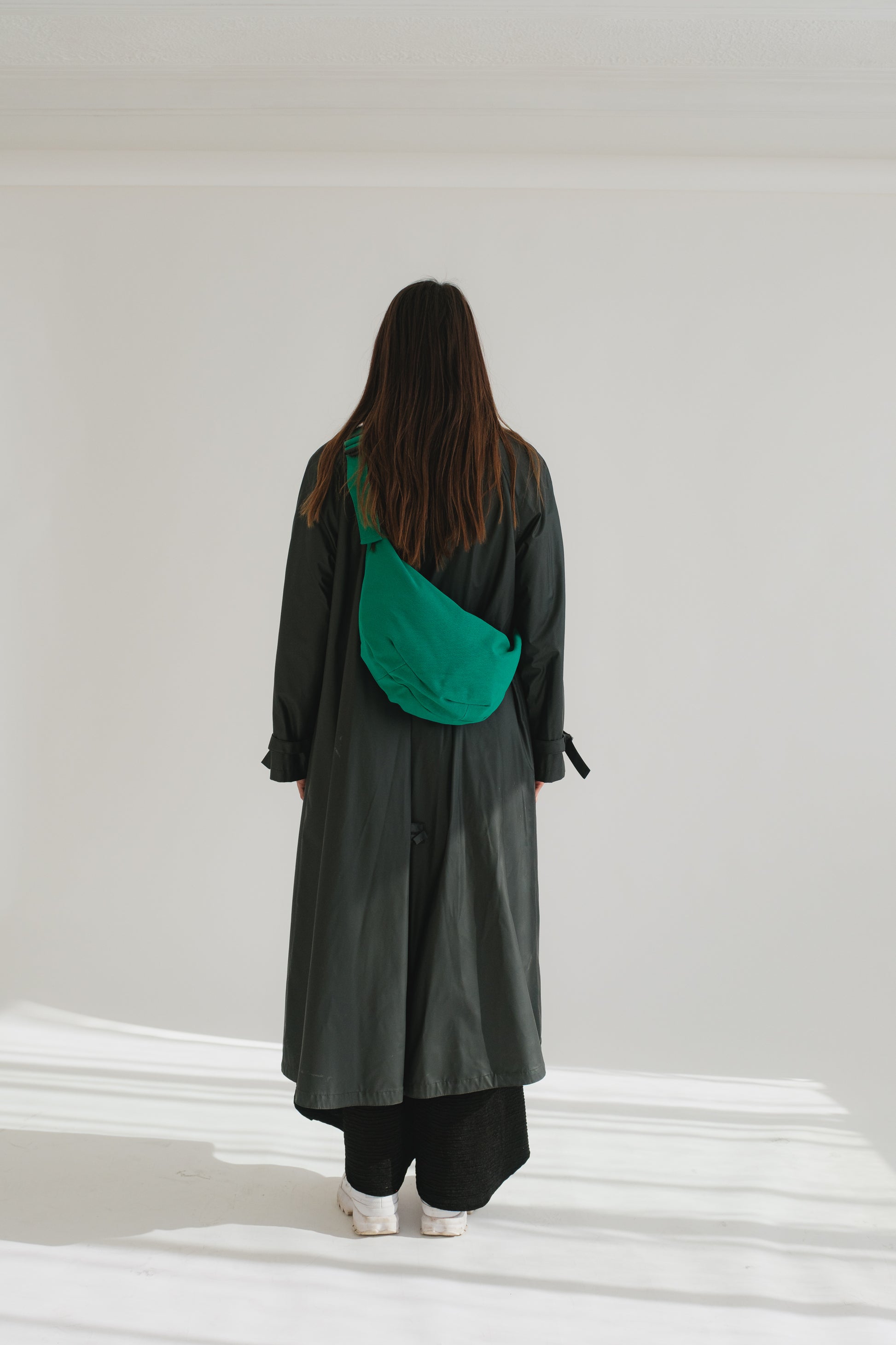 Crescent Cross-Body Shoulder Bag image 7